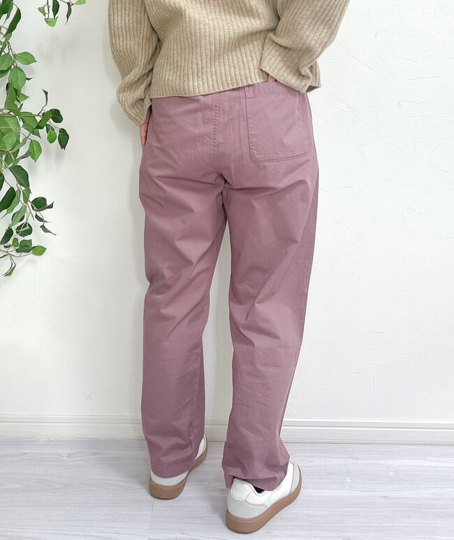 「最高のパンツ、ストレス無し」無印良品の“1990円パンツ”が1年中使える名品だった…！「太もものシルエットを拾わない」「形が本当に綺麗」