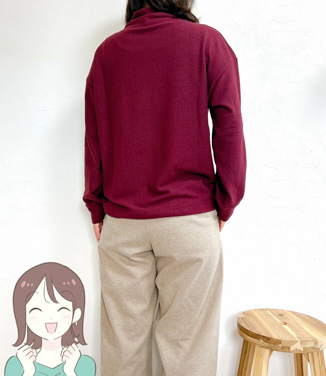 「追加で3色買ってしまいました」ユニクロの“あったかトップス”柔らかな肌触りで、ずっと着ていたくなる!「被った瞬間、ホワホワ」「首もゆったりしていて本当に楽」