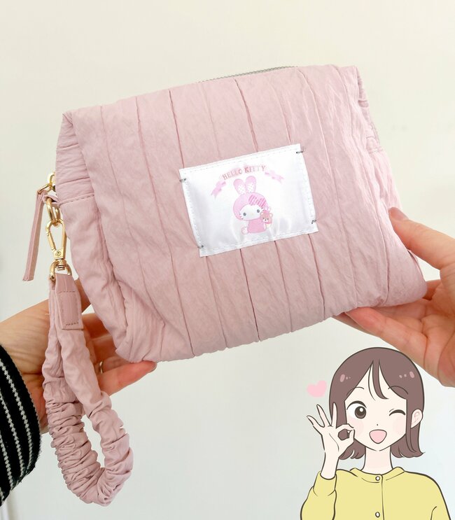 かわいすぎて色違いもほしい!しまむら×サンリオの「ポケットたくさんポーチ」たっぷり収納できるし、ガバッと開いて使いやすい!