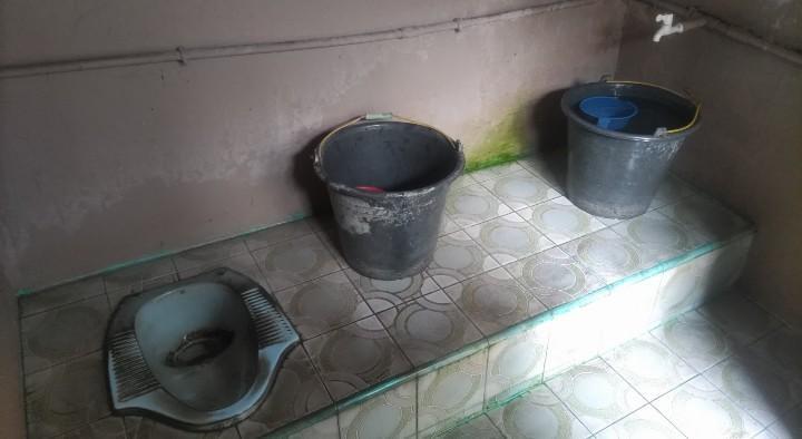 インドネシア・バリ島の小店のトイレ（提供=筆者）