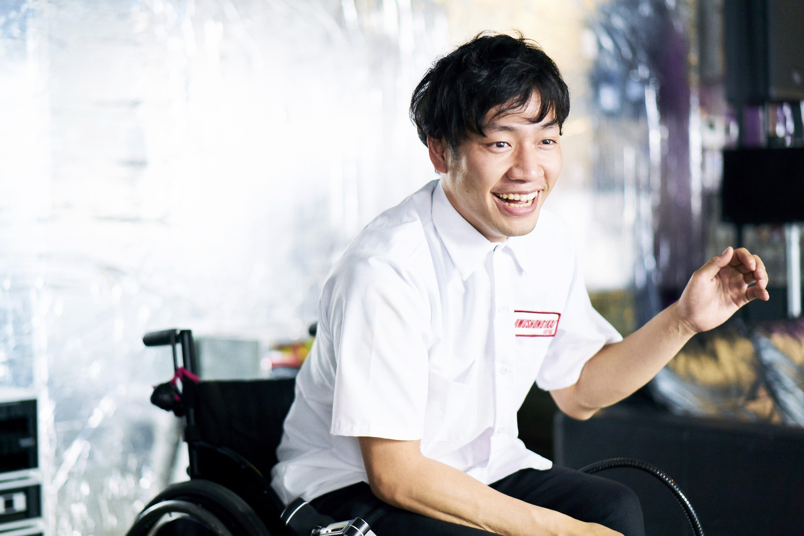 元ホストの27歳が車椅子ヒッチハイカーとして全国を回る理由