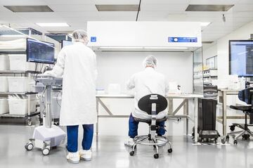 米モデルナ、自社コロナワクチンを従業員や請負業者に接種へ