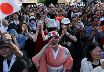 日本のポピュリスト政党、連立与党を混乱の渦に