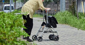 100歳の老人は世界をどう見ている?心理学者が「幸せですか」と聞いた驚くべき結果とは〈注目記事〉