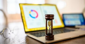 小規模事業者の融資判断で重要指標となる「業歴」、35~50年でデフォルト率が“上昇”に転じる理由
