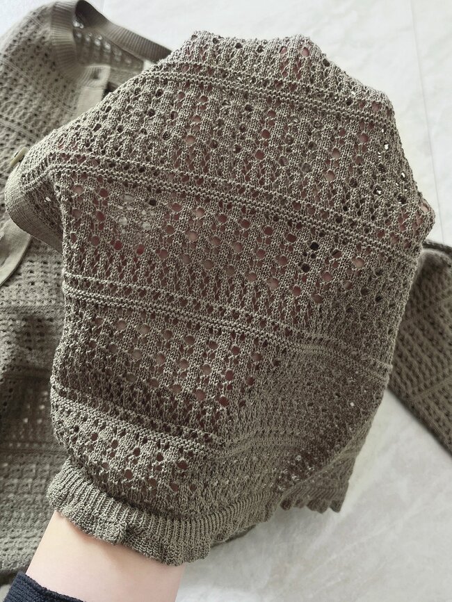 「全色欲しいです」GUの“大人かわいいカーディガン”夏までたっぷり着回せてコスパいい!「透け感が可愛い」「スカートにもパンツにも合わせやすい」