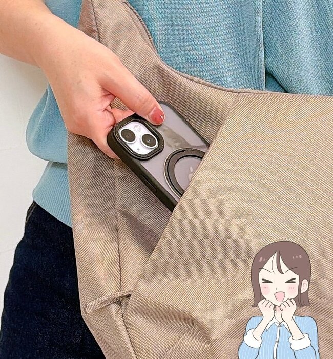 「リュックより使いやすい」無印良品の“財布が出しやすいバッグ”2WAYで使えて天才…！「外ポケットが快適」「軽くて肩に負担がかかりません」