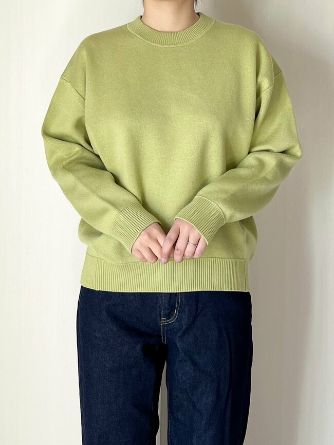 「買って正解でした！」「色違いも購入したい」GUの“新感覚ニット”がスウェットみたいで楽ちん！「ラフに着られる！暖かい！」