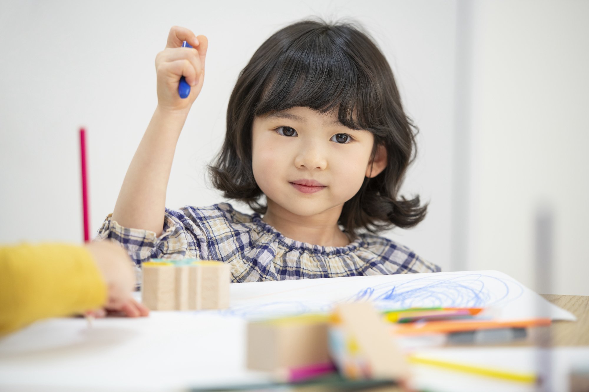 食べ物にそっくりな笑えない「面白文房具」に注意、子どもが誤飲の危険も!?