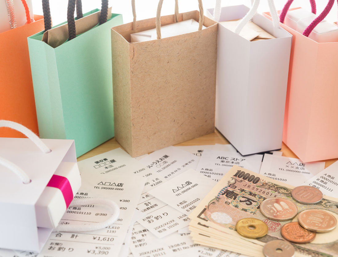 専業主婦になり、生まれて初めてかもしれない心安らぐ日々は幸せで、しばらくの間は「買い物衝動」から解放されることができました。しかし、長くは続きませんでした