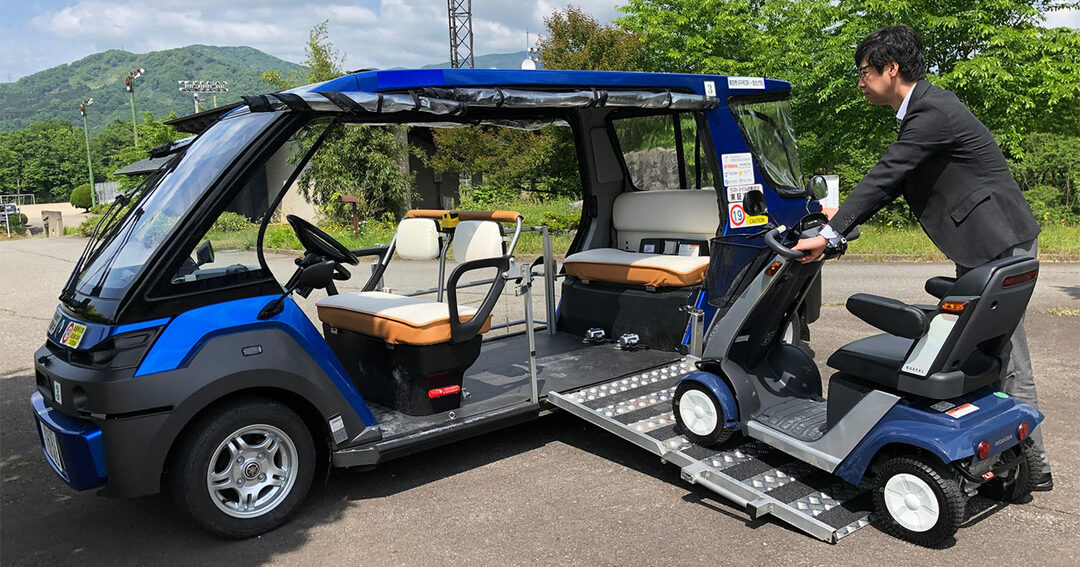 自動走行実証の実験車両