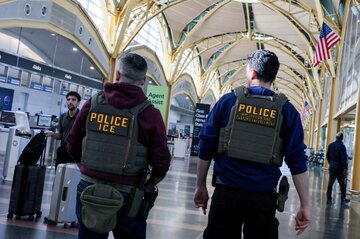 米航空各社、空港での移民当局取り締まり強化に反発