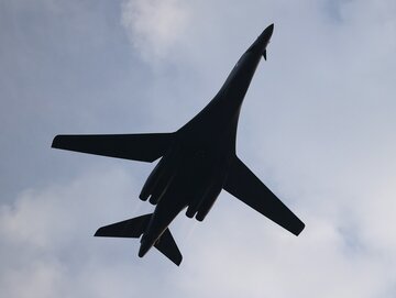 米、ベネズエラ付近に「B-1」爆撃機派遣　軍事圧力を強化