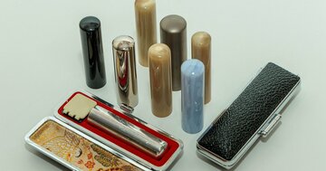 「親のお金が使えない！」印鑑8本に大混乱…介護費用で困った家族を救った銀行員の“神対応”