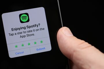 アップルApp Storeビジネスに暗雲か