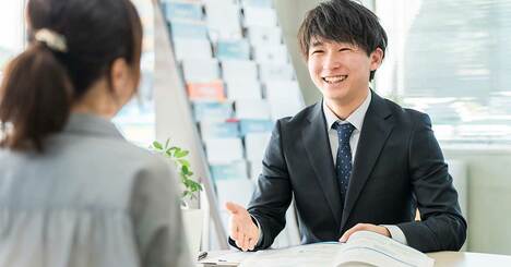 なぜ保険相談店は、ショッピングモールの中にあるのか？