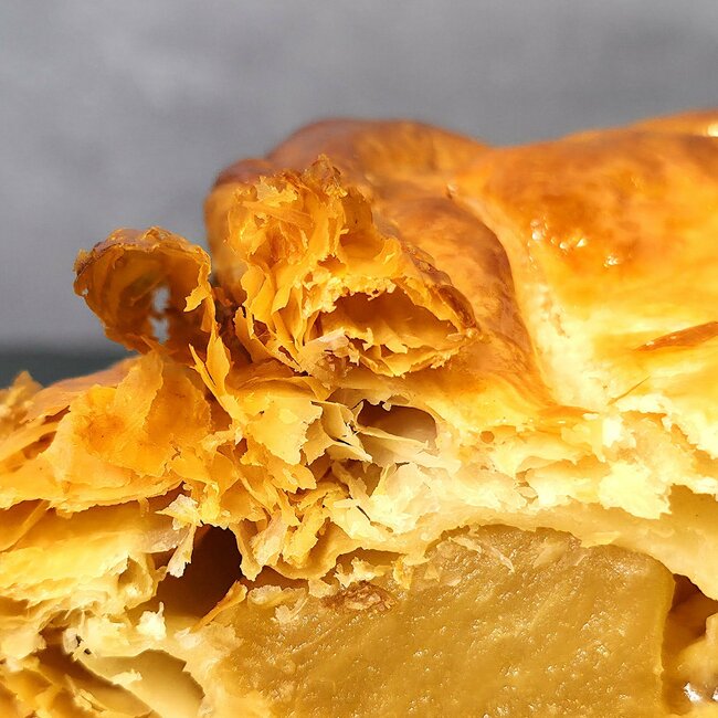 「全人類食べて」「満足度がえげつない」シャトレーゼの“幸せの塊みたいなスイーツ”ウマすぎて涙出る！「私史上最高にサックサク」