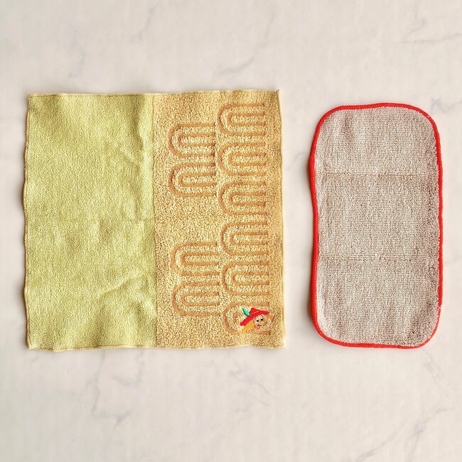 家のハンカチ、全部買い替えたい…！無印良品の“天才すぎるハンドタオル”ポケットに入れてもかさばらないの！「購入して良かった」「買い足しました」