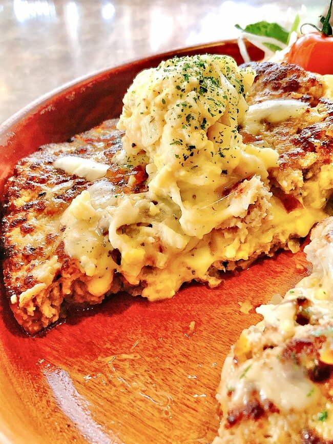 油の量にビビった…!セブンの“お家でつくる二郎系ラーメン”食べ応えがスゴすぎるよ!「二郎好きを落としにきたな」「これは頭ひとつ抜けてますね」