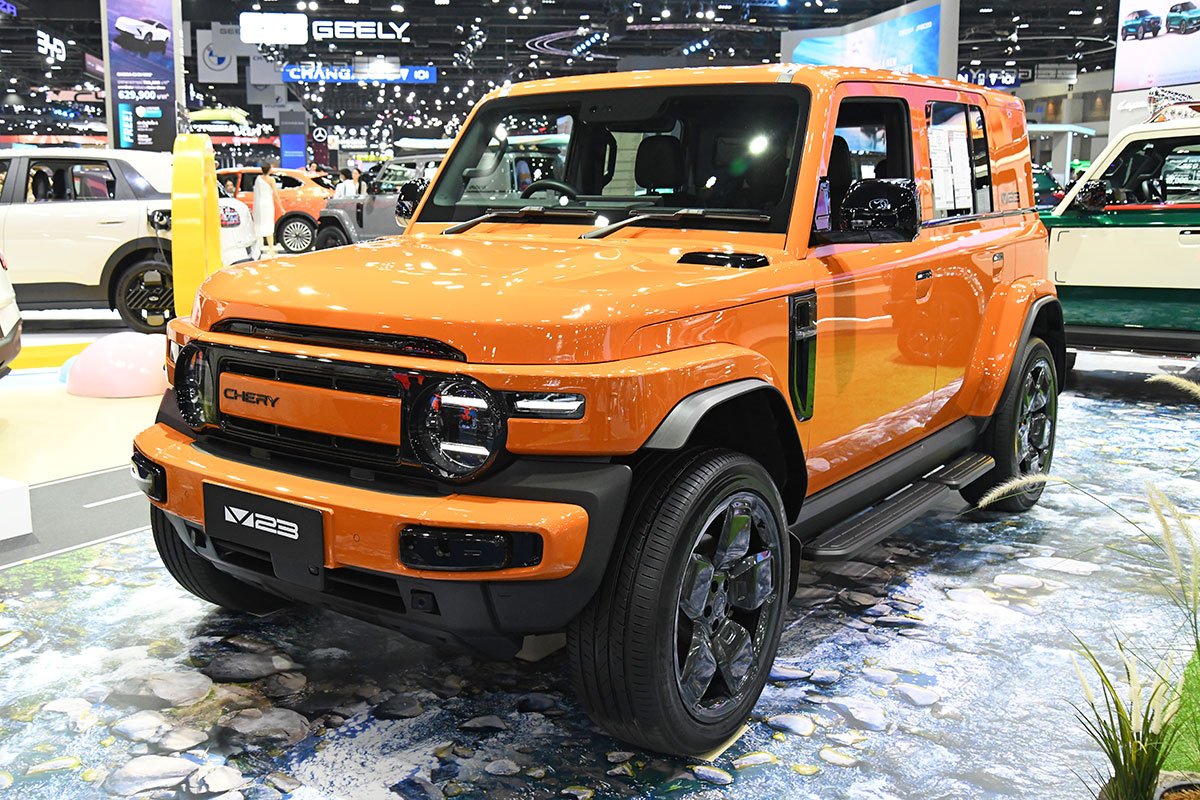 中国チェリーのV23がタイで人気沸騰中。タフなクロスカントリーモデルではなく、スタイル重視のモデル。4WDとRWDモデルあり