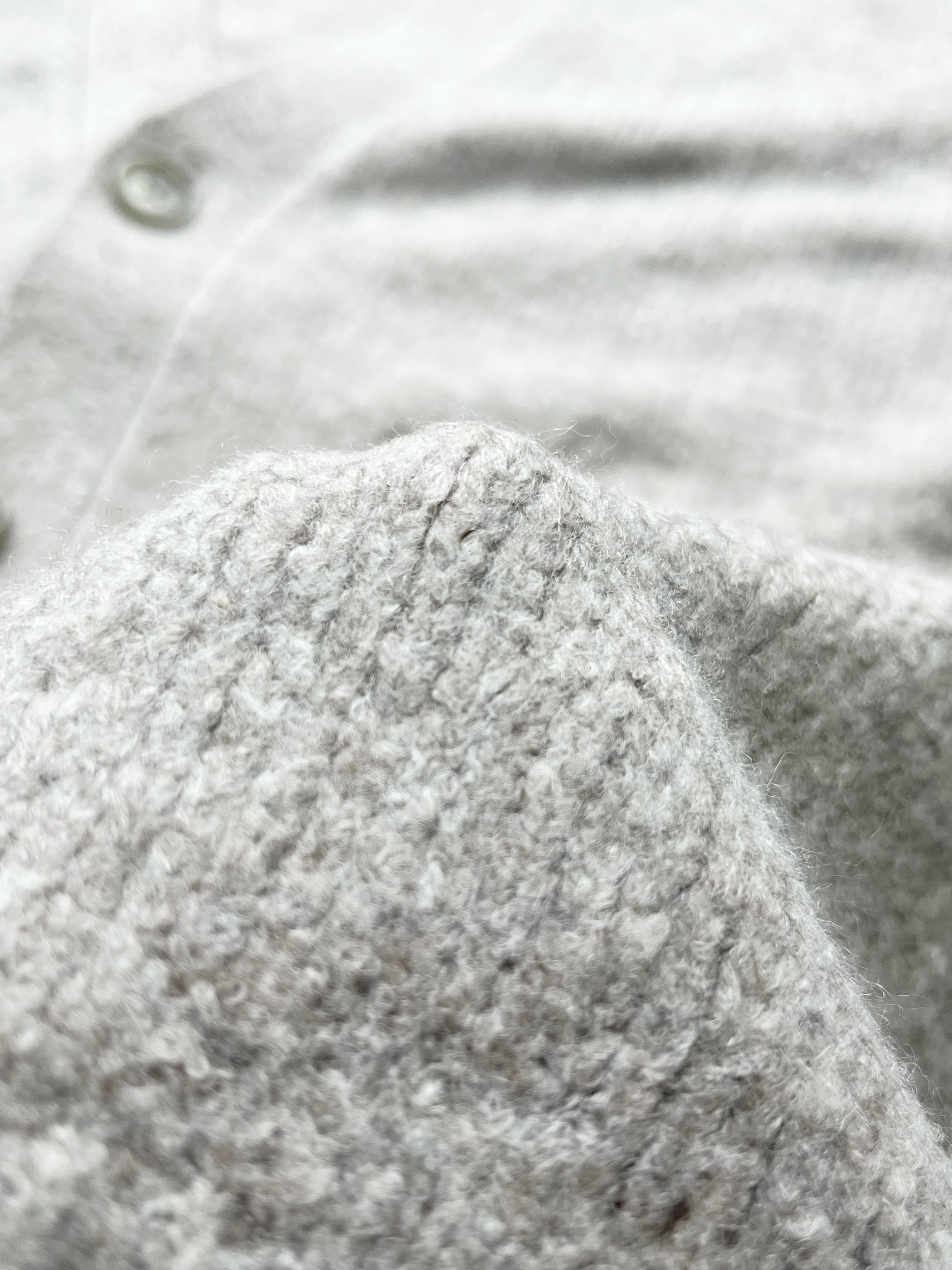 「ダボッと着れて超可愛い!」GUの“あったかカーディガン”が感謝祭でセール中!お尻までカバーしてくれるから全色ほしくなる!「2枚目を買いました」「重宝してます」