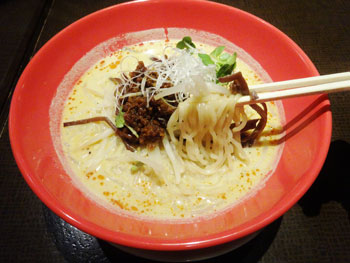 「大豆ミート」の商品開発急加速、ソイ担々麺やウニ風味の寿司も