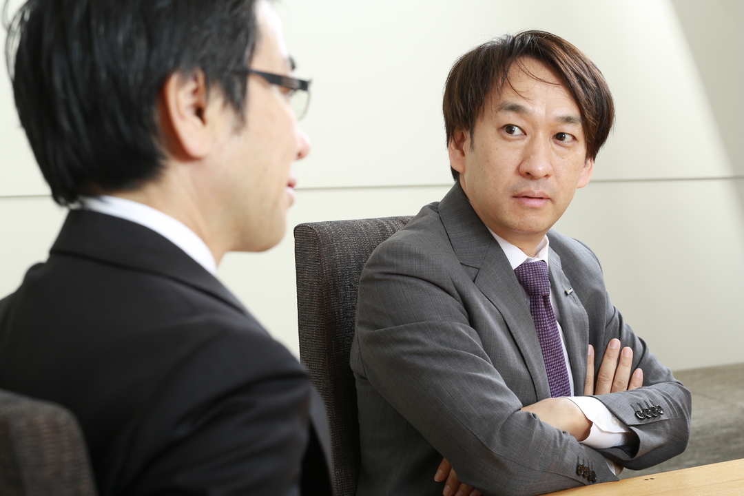 社長の愚直すぎる熱意を<br />陰で支える「通訳」の存在