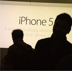 iPhone5が大幅減産で<br />“アップル依存列島”に大打撃