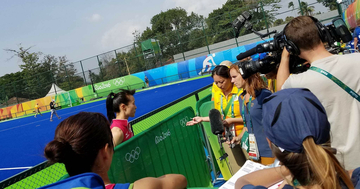 「今の気持ちは?」試合後の選手インタビューは90秒で
