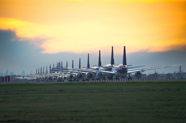 スワンナプーム国際空港に駐機する旅客機