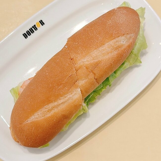 「好きなもの全部入ってる」ドトールの“よくばりすぎるメニュー”どこを食べてもおいしい！「見事に美味しいものしか入ってない」「めちゃくちゃ美味しすぎた」《実食レビュー》