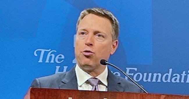 マット・ポッティンジャー氏