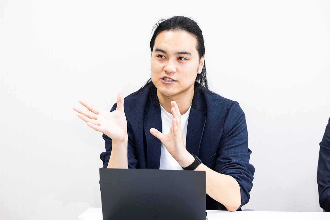 「パインアメ」人気沸騰の裏でシステムの限界に直面した老舗メーカーに伴走し、悩みを解決した業界を熟知する心強いパートナー