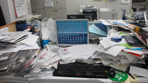 なぜ机の上に「書類の山」ができるのか <br />すぐに使う資料が見つかる簡単ファイリング術