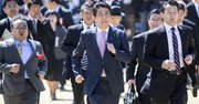 「桜を見る会」問題で安倍前首相の影響力は失墜、菅政権は自由になった？