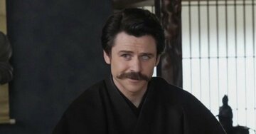 「箸はあえて下手に持つけど…」朝ドラ・夫役演じるトミー・バストウが今もできない日本の“習慣”