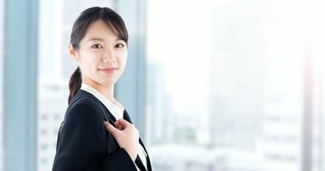 「低学歴は就活を頑張っても意味ない？」偏差値50の大学から大企業に入社した社会人の答え