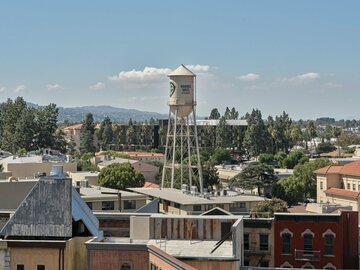 ネットフリックスのワーナー大型買収、これからが正念場