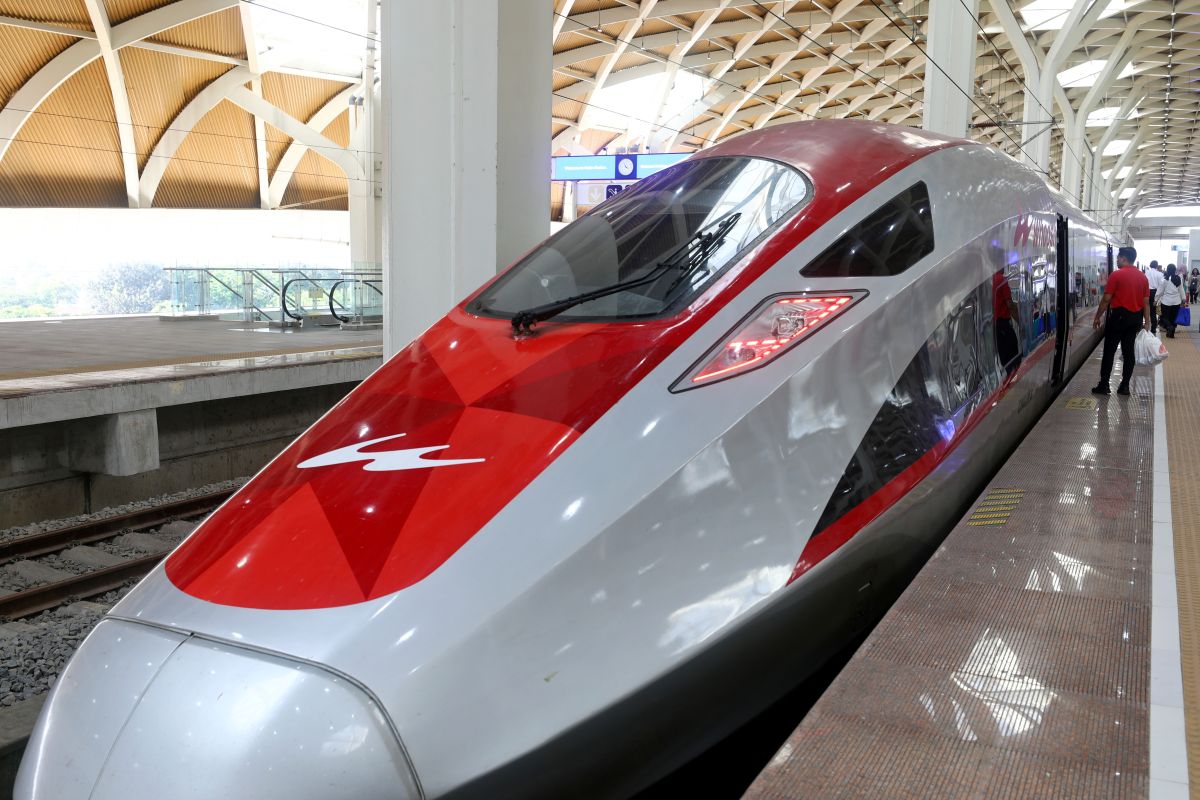 「インドネシアは日本の新幹線を選ぶべきだった」と言う人が知らない、中国高速鉄道が東南アジアで苦戦する本当の理由