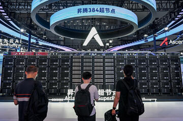【寄稿】中国Z.aiと米国の自己破壊的AI戦略