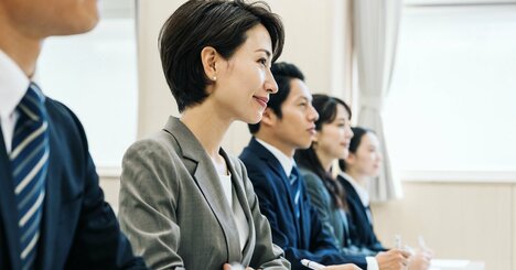 更年期の「症状の数」が多いほど、仕事のパフォーマンスは低下する？