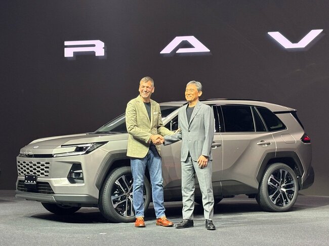 新型「RAV4」ワールドプレミアの様子