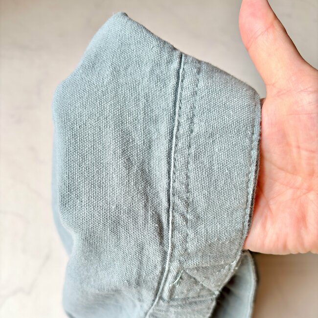 「色違い2個目購入」無印良品の“1290円トートバッグ”2泊分の荷物が入って優秀！「ポンポン物を入れられます」「一目惚れして即決」《購入レビュー》