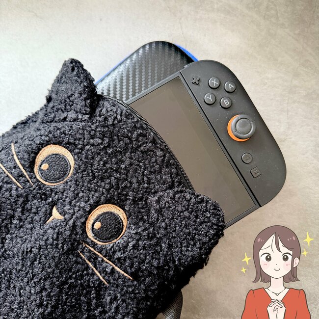 「可愛すぎて捕獲」「迷わずカゴに入れた!」カルディの“猫みたいなモコモコバッグ”ギュッと抱きしめたくなる可愛さ!「即買いしてしまった」《購入レビュー》