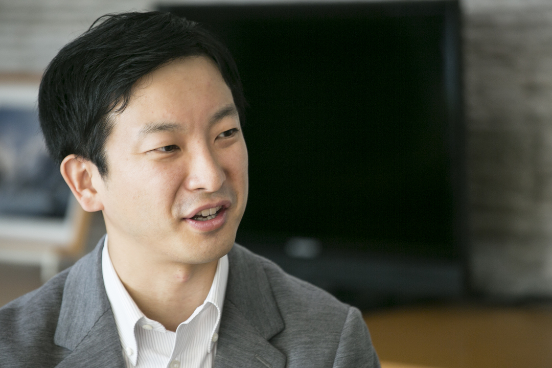 ホラ吹きの名人でありパワハラの最先端!? エステー鈴木会長が語る社長の条件と合議制の罠