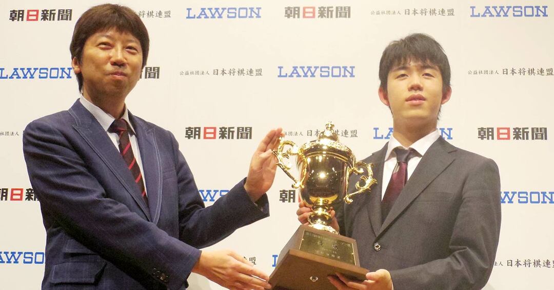 藤井聡太、朝日杯2連覇の驚異！会場で目の当たりにした「真の強さ」