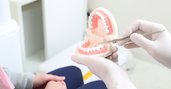 歯周病が認知症の原因に?放っておくと恐ろしい「歯の感染症」