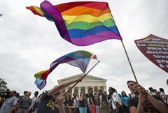 米下院、同性婚保護法案を可決　大統領が署名へ