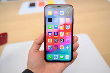 iPhone 8 PlusからiPhone XRに乗り換えるべきではない?