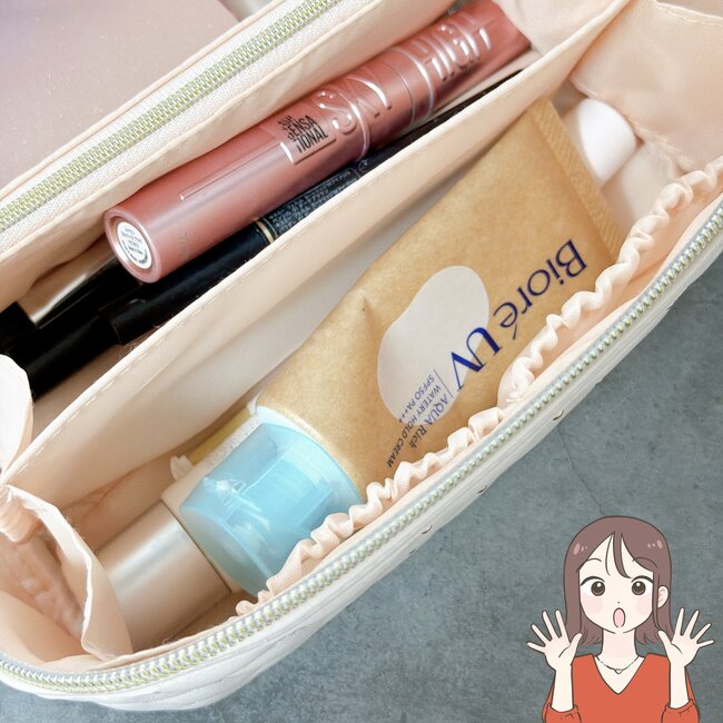 いつものメイク道具がまるっと入った！ニトリの「おしゃれ大容量ポーチ」ガバッと大きく開いて使いやすい！《購入レビュー》